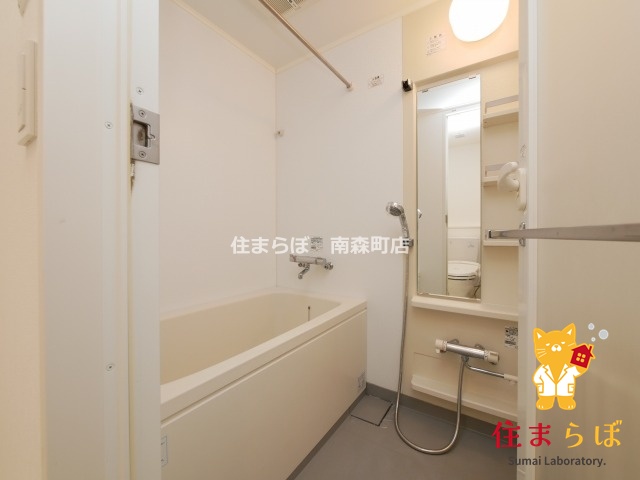 バス・シャワールーム　「見た目じゃなく、心に“しっくりくる”を大切に。」