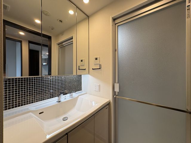 洗面設備　洗面化粧台