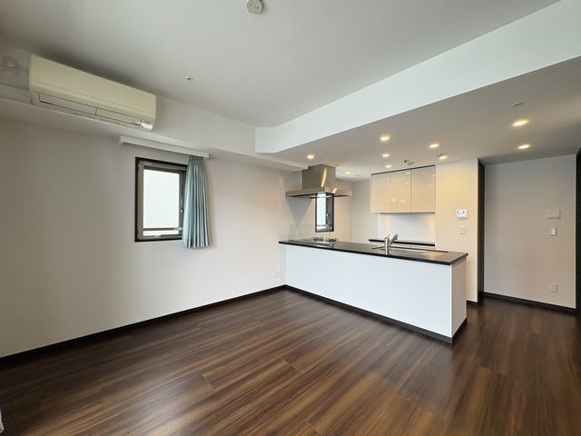 居室・リビング　洋室約５．０帖