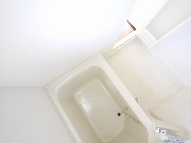 バス・シャワールーム　お風呂で日々の疲れを落としましょう