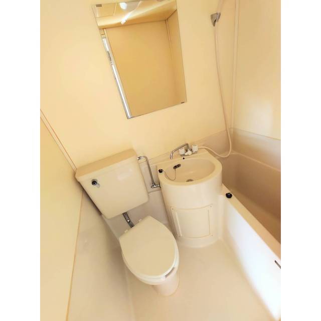 バス・シャワールーム　バス・洗面・トイレ一緒