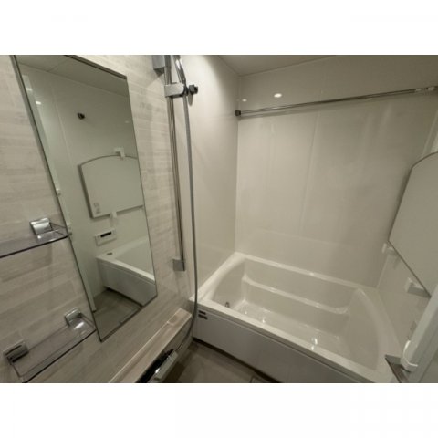 バス・シャワールーム　お風呂で日々の疲れを落としましょう