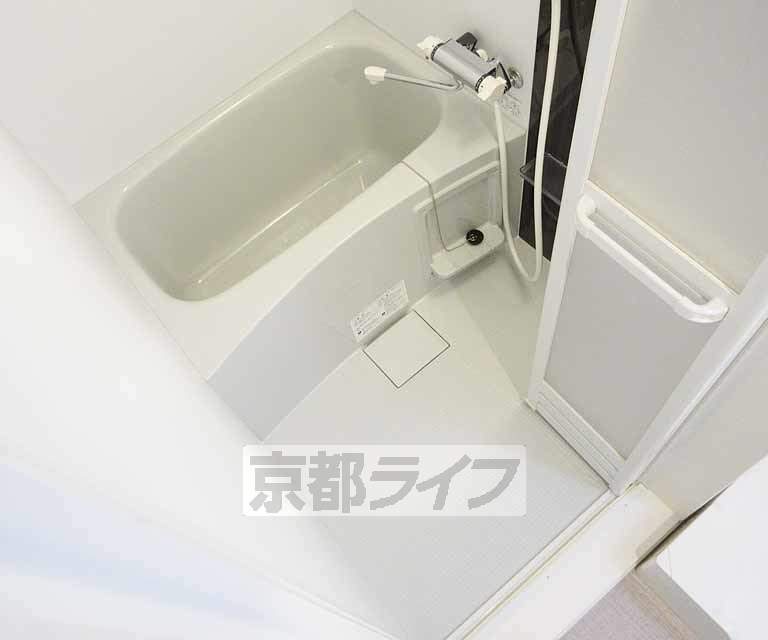 バス・シャワールーム　リラックスできるバスルーム・