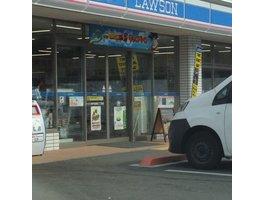 コンビニ　ローソン神戸兵庫町二丁目店（コンビニ）まで197m