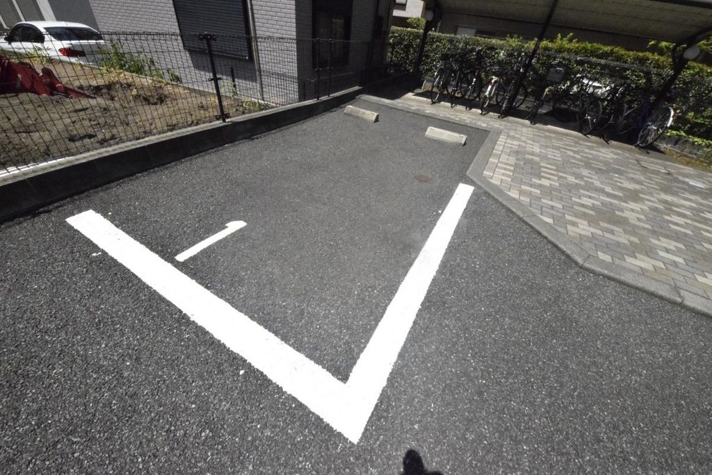 駐車場　駐車場