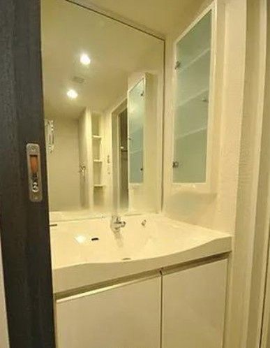 洗面設備　独立洗面台※別室参考写真です。