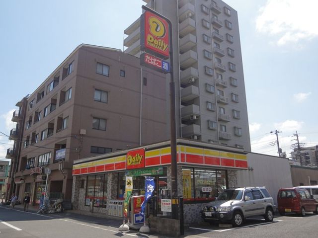 コンビニ　デイリーヤマザキ南柏駅東口店（コンビニ）まで193m