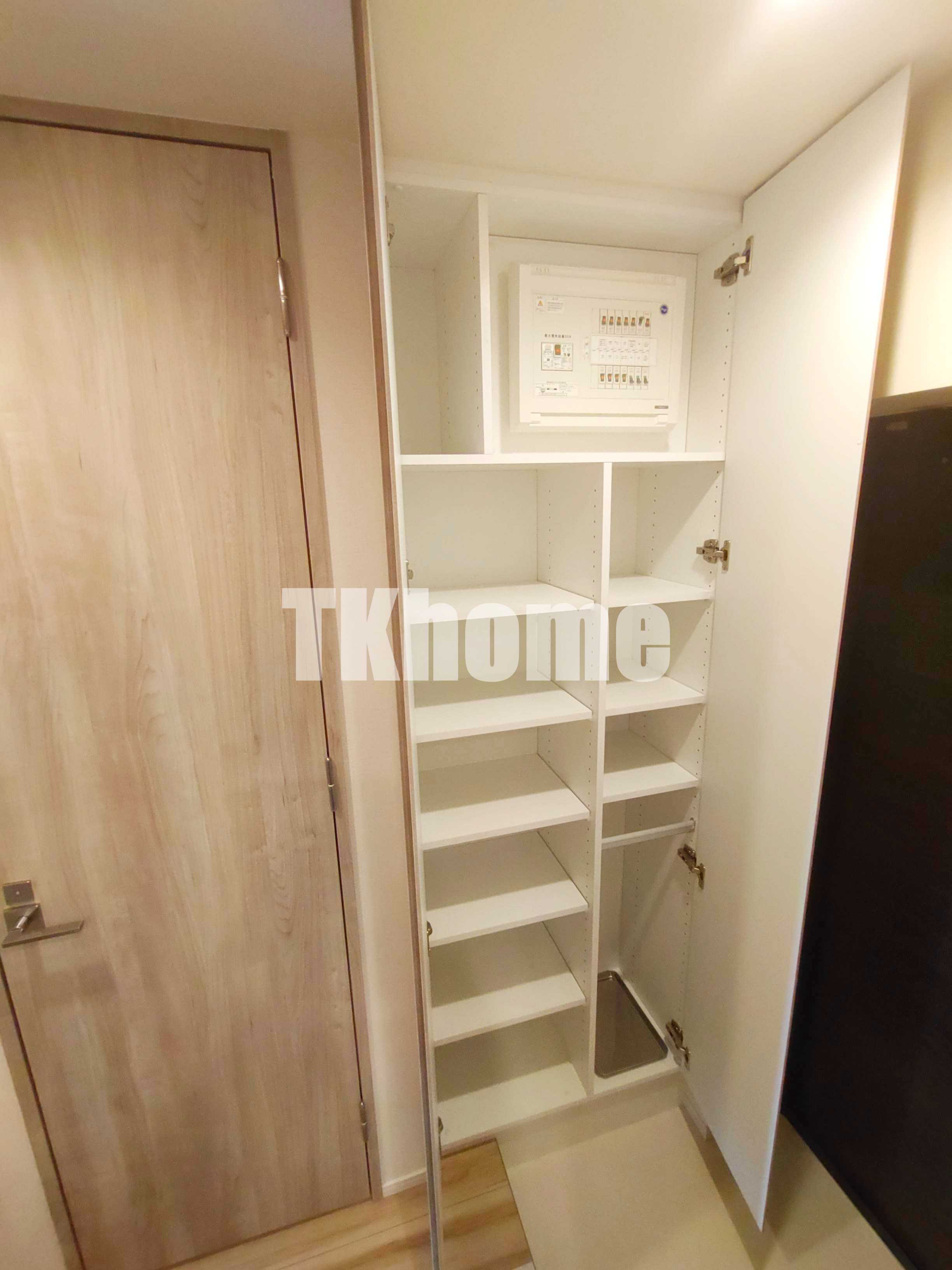 玄関　シューズボックス