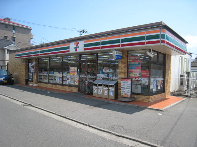 コンビニ　セブンイレブン仙台新田一丁目店（コンビニ）まで869m