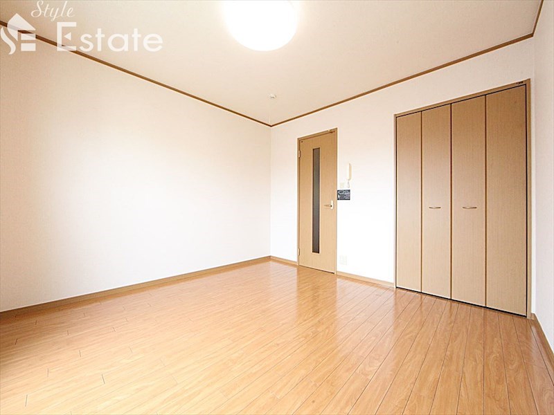 居室・リビング　内装