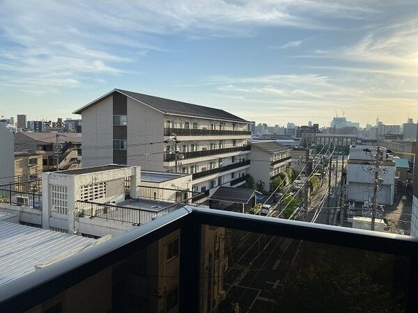 眺望　※写真は同じマンションの違う部屋のものになります。