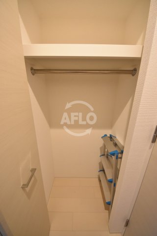 収納　APRILE南森町（旧名：アスール南森町）　クローゼット