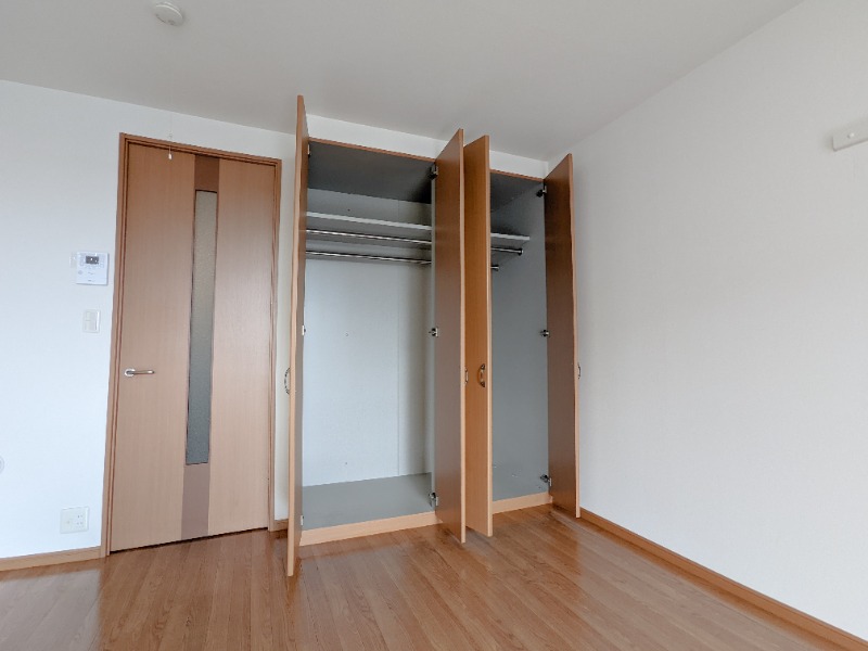 収納　図面と現状に相違がある場合には現状を優先