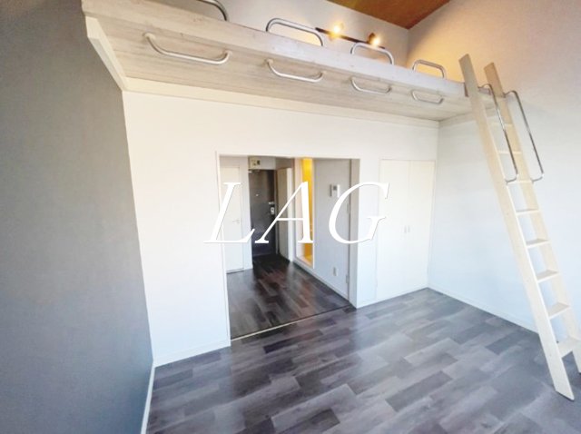 居室・リビング　洋室のお部屋です。（同仕様です。）