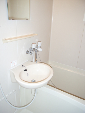 バス・シャワールーム　★バス・トイレ別です★