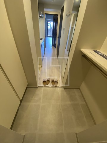 玄関　コンフォリア北堀江一丁目　玄関スペース