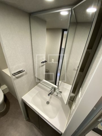 洗面設備　コンフォリア北堀江一丁目　独立洗面化粧台