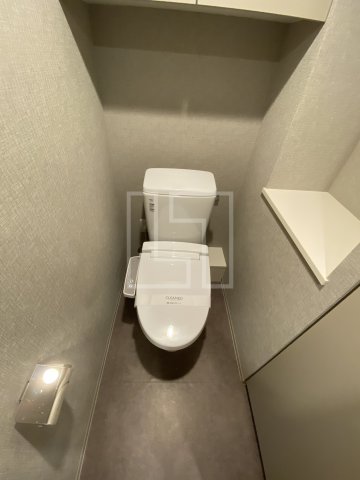 トイレ　コンフォリア北堀江一丁目　温水洗浄便座