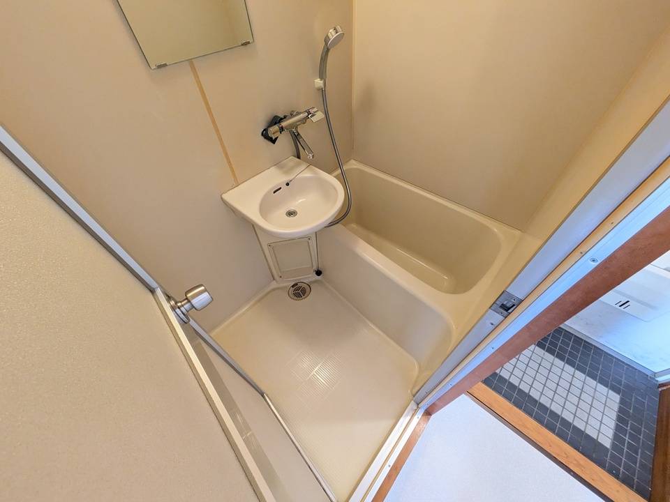 バス・シャワールーム　浴室