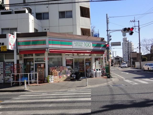 コンビニ　ローソンストア１００（コンビニ）まで310m