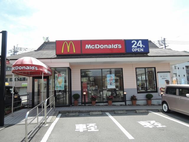 飲食店　マクドナルド　３号線草牟田店（飲食店）まで690m
