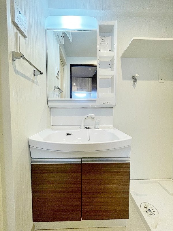 洗面設備　★洗面脱衣所/シャワー付き洗面台★