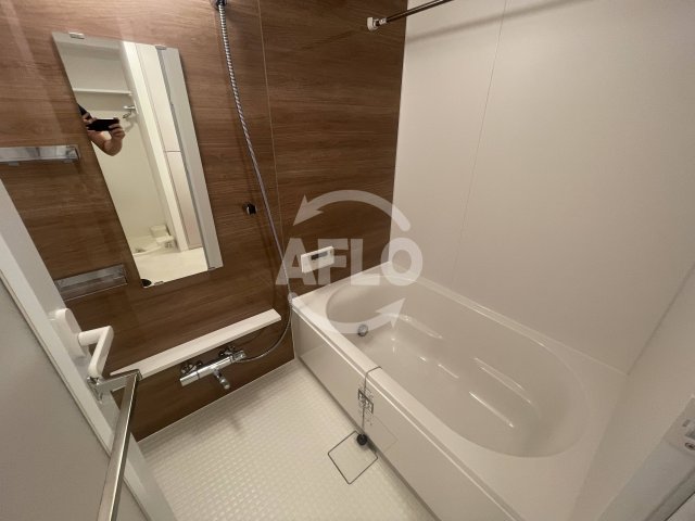 バス・シャワールーム　コンフォリア新大阪宮原Q　浴室