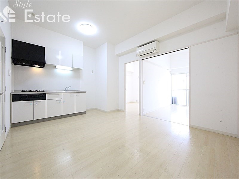 居室・リビング　内装