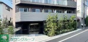 エントランス　駐車場