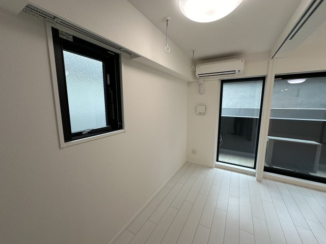 洗面設備　脱衣スペースもあります