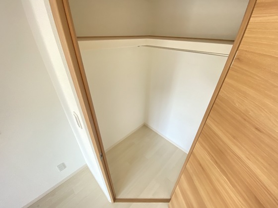 収納　※別部屋の写真です