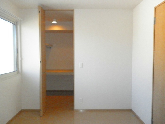 収納　ウォークインクローゼット