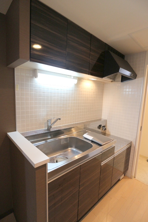 キッチン　独立型のシステムキッチンです♪