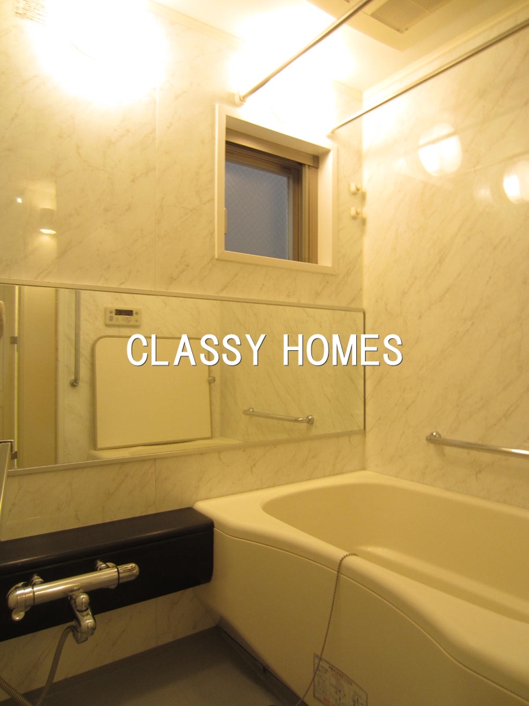 バス・シャワールーム　2003年竣工　ファミール芝公園グランスイートラ・ヴィル