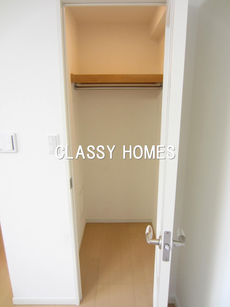 収納　2003年竣工　ファミール芝公園グランスイートラ・ヴィル