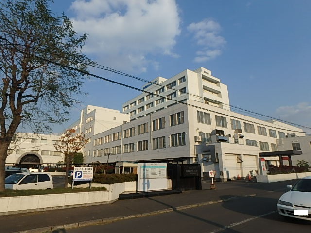 病院　北海道がんセンター（病院）まで482m