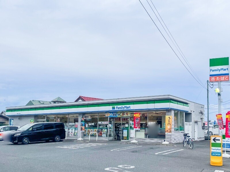 コンビニ　ファミリーマート玉村町上之手店（コンビニ）まで217m