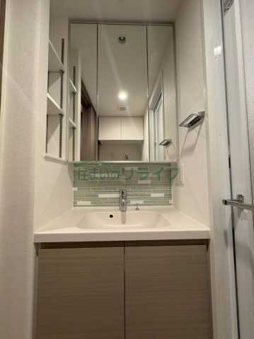 洗面設備　別部屋の参考写真です。