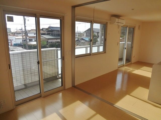 居室・リビング　★相鉄線の賃貸物件お部屋探しはタウンハウジング二俣川店へ★