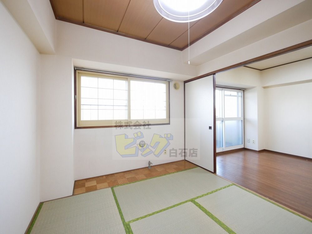 居室・リビング　室内綺麗にリフォーム済みです♪