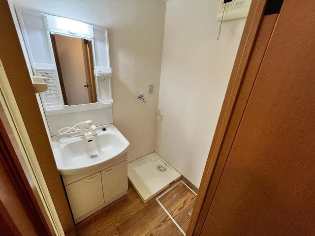 洗面設備　同物件別部屋のお写真です※現況優先