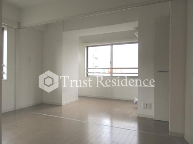 居室・リビング　広々リビング