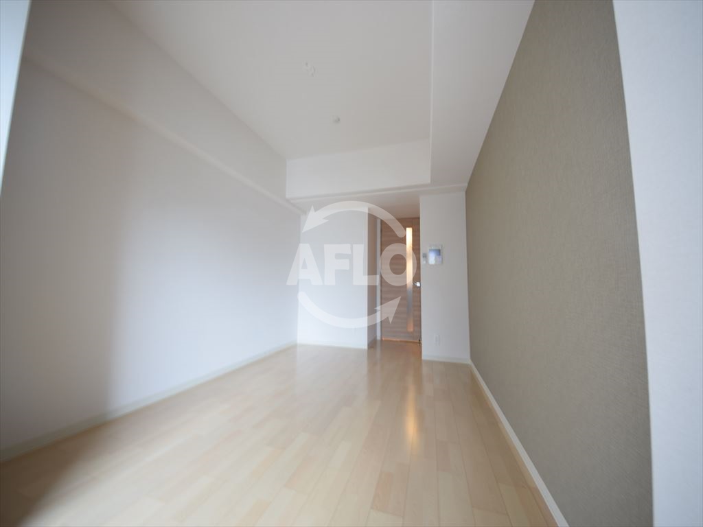 その他　プライムアーバン御堂筋本町　ひろびろ室内