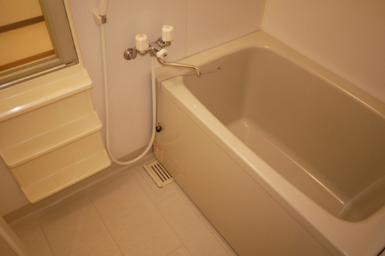 バス・シャワールーム　※掲載写真は同マンション別部屋参考写真となります。