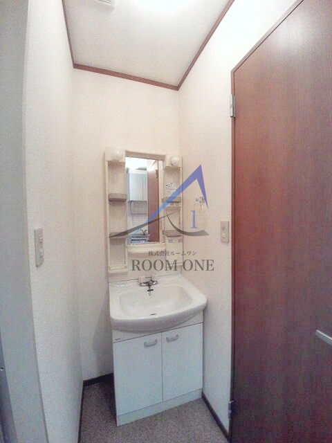 洗面設備　洗面台です。