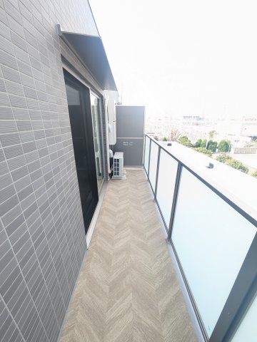 バルコニー　落ち着いた時間を過ごせるバルコニーです