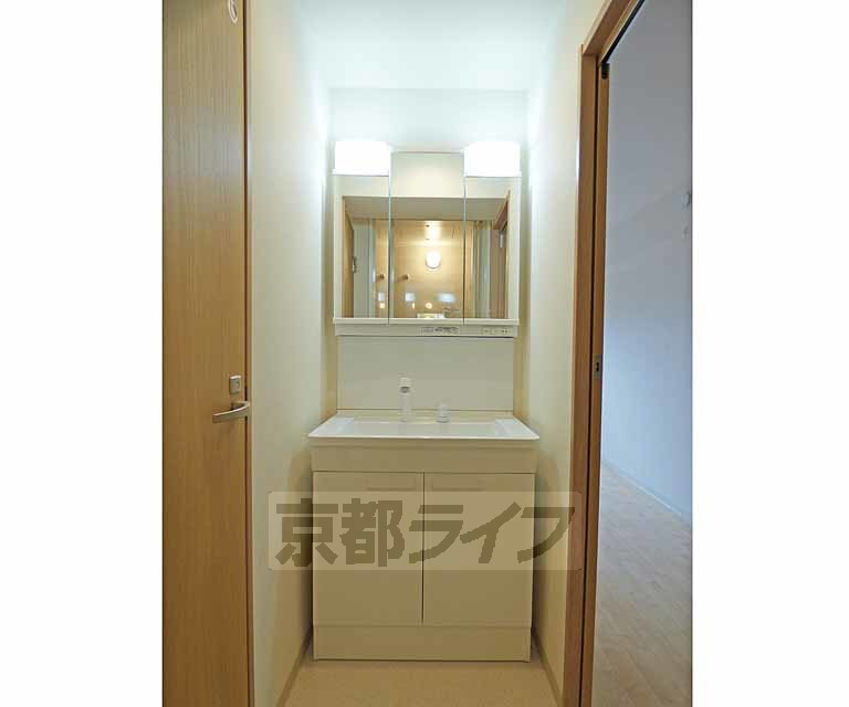 洗面設備　洗面台です。