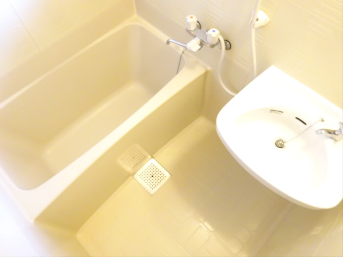 バス・シャワールーム　お風呂で日々の疲れを落としましょう