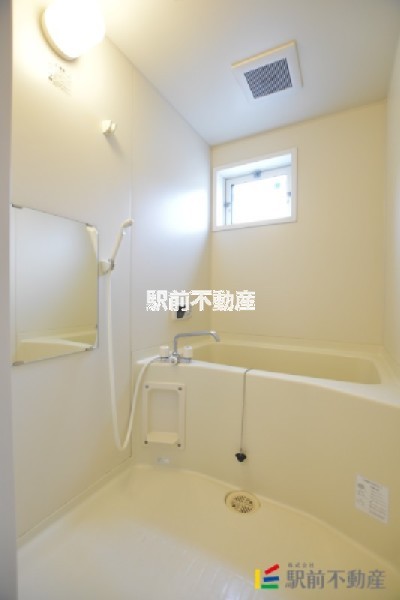 バス・シャワールーム　別部屋写真流用