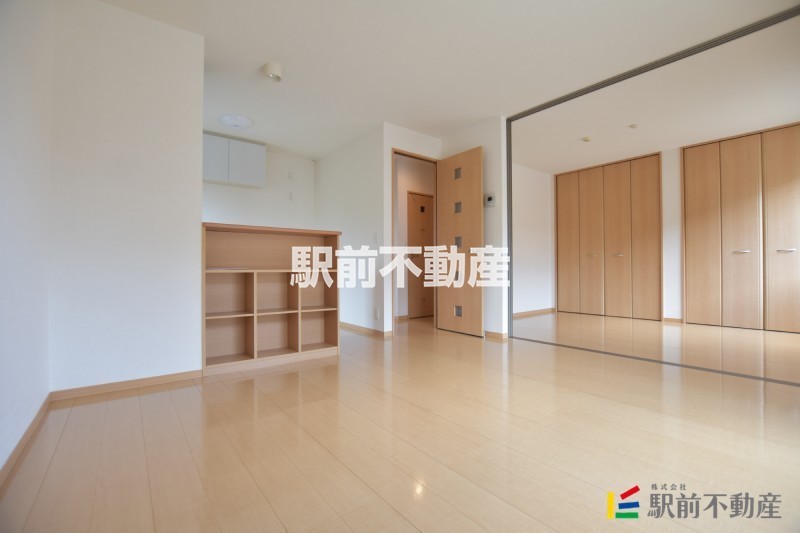 居室・リビング　別部屋写真流用